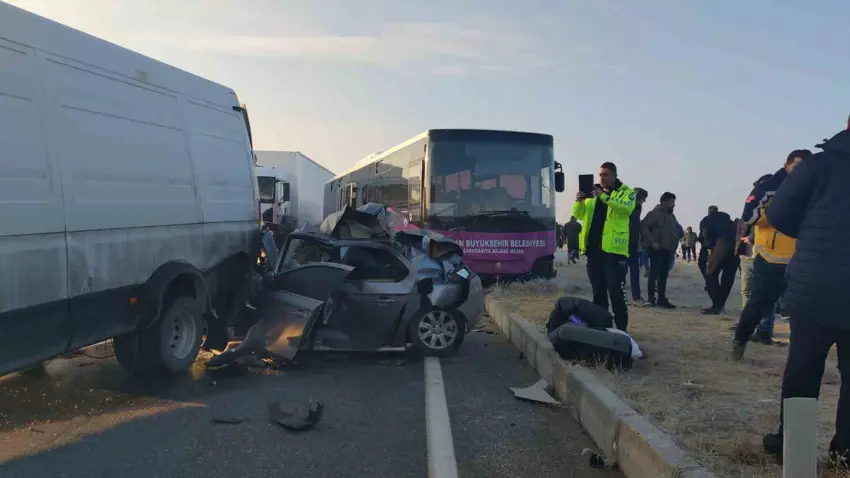 Van’da korkunç zincirleme kaza: Çok sayıda yaralı var!