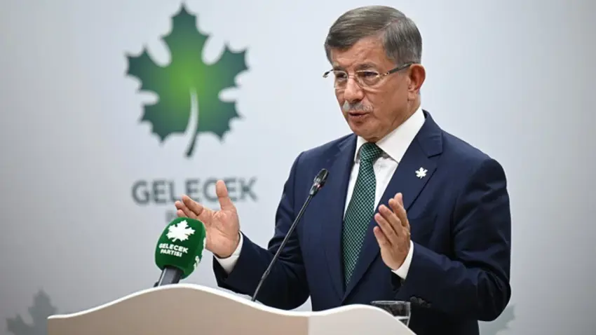 Davutoğlu’ndan 'kayyum' tepkisi: Siz ne yapmak istiyorsunuz Allah aşkına?