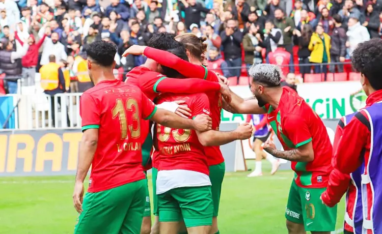 /haberresimleri/202441/ji-amedspor-re-qedexeya-temasevanan-hatheadLine.webp