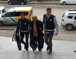 Bankayê bi demança qelp (sexte) şêland