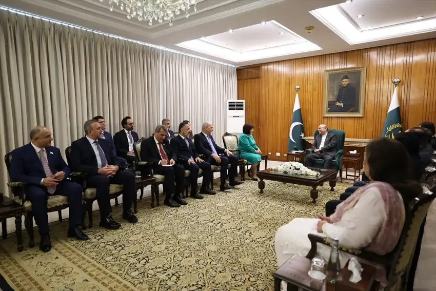 Serokê meclisa Tirkiyê Numan Kurtulmuş bi serokkomarê Pakistanê bi Zerdari re hevdîtin kir