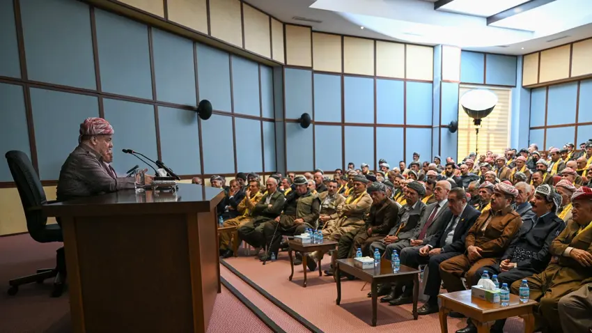 /haberresimleri/20251015/baskan-barzaniden-eylul-ve-gulan-devrimlerindeki-pesmergenin-mucadelesine-ovguheadLine.webp