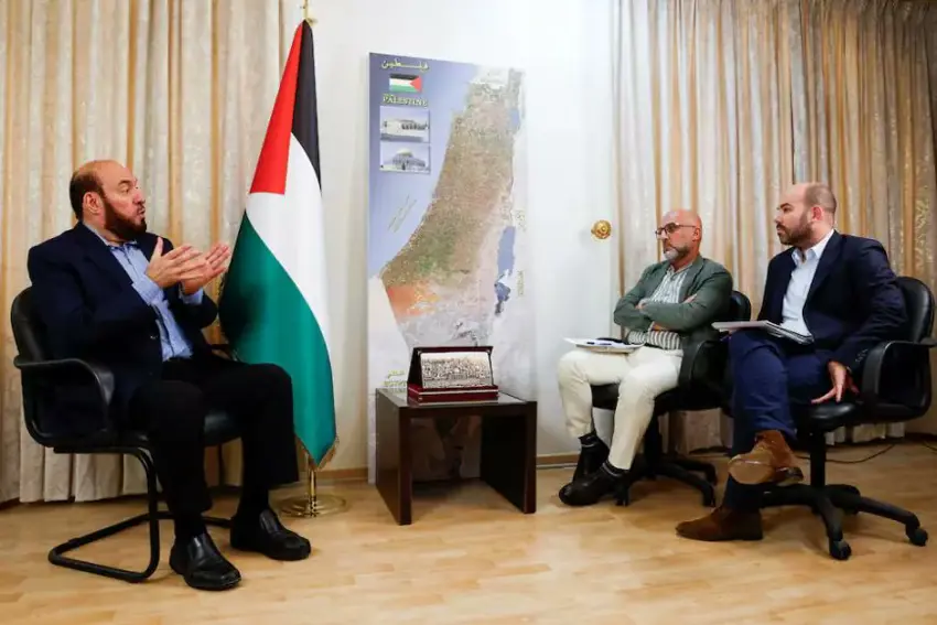 Hemas: Aştî bi rûmet e, lê çeka berxwedanê naye danîn