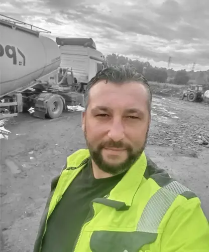 Li bajarê Bartınê di teqîna sîlobaza çîmento de ajotvan can da