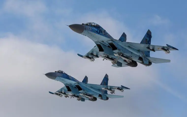 2 Rus savaş uçağı NATO hava sahasını ihlal etti