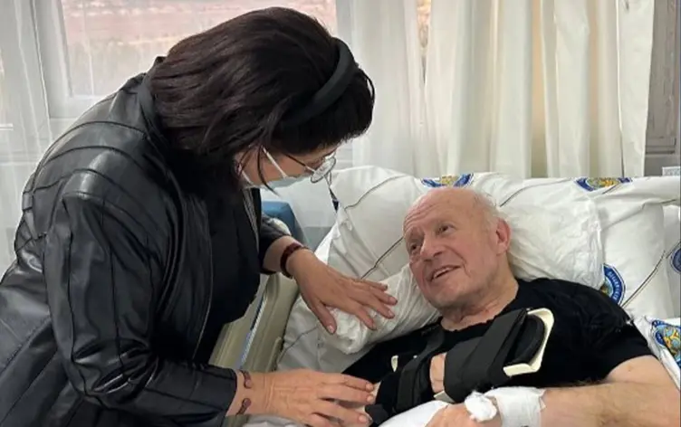 Leyla Zana, İsmail Beşikçi’yi ziyaret etti