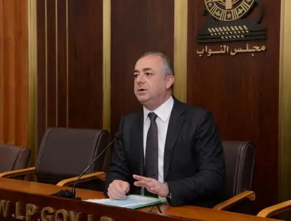 نەبوونی ڕێژەی یاسایی دانیشتنەکە تێکدەدات... بو ساب: ئێمە بەدوای چارەسەردا دەگەڕێین نەک قەیرانی نوێ