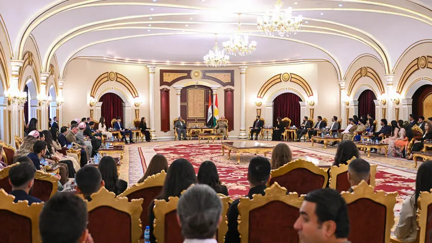 Mesrur Barzani: Eğitime ve kişisel gelişime önem verin