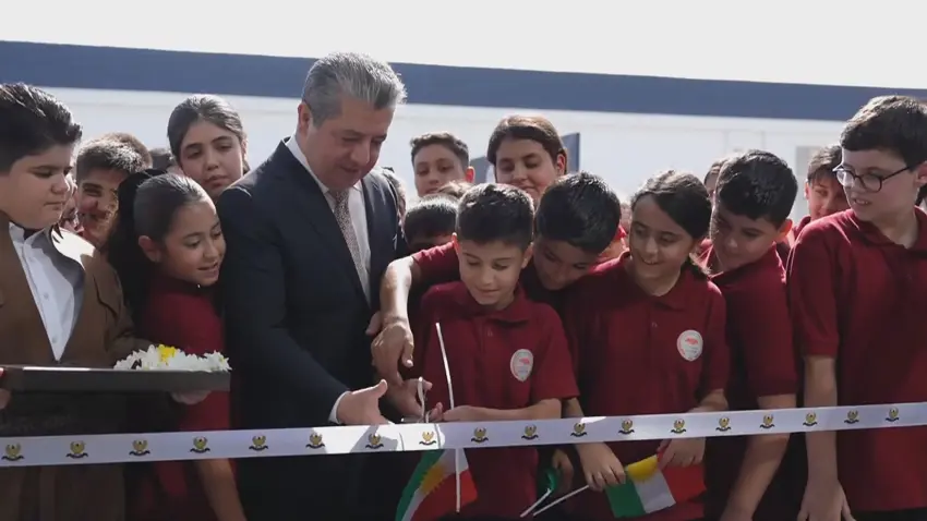 Mesrur Barzani, yeni inşa edilen devlet okullarının açılışını yaptı