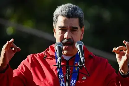 Maduro banga astiyê kir