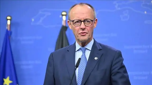 Serokwezîrê Almanyayê Merz: Em ê kesên ku ji ber sedemên siyasî û dînî rastî zilmê tên, bi pas ve nesînin