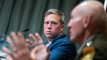 میدیاکان بڵاویانکردەوە، وەزیری سوپای ئەمریکا دوای گەشتەکەی بۆ کیێڤ لەگەڵ لایەنی ڕووسی کۆدەبێتەوە