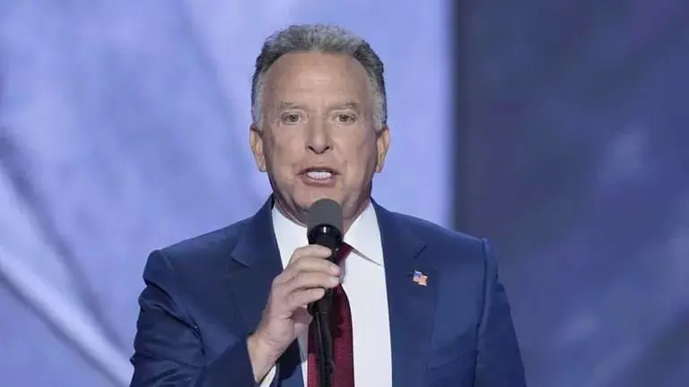 میدیاکان : ترامپ لەم هەفتەیەدا پلانێکی ٢٨ خاڵی بۆ چارەسەری ئاشتی لە ئۆکراین پەسەند دەکات