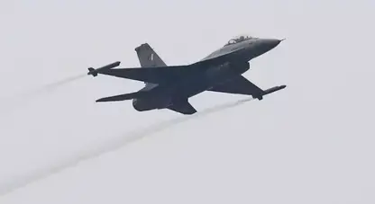 Pakistan'dan Afganistan'a hava saldırısı! 