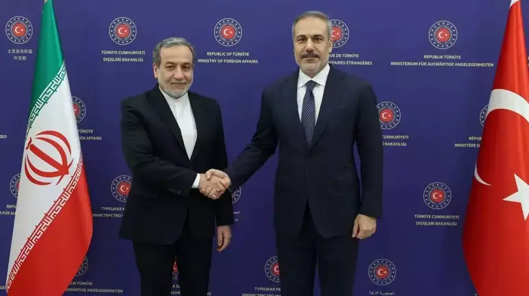 Wezîrê karên derve yê Tirkiyê Hakan Fidan seredana Îranê dike