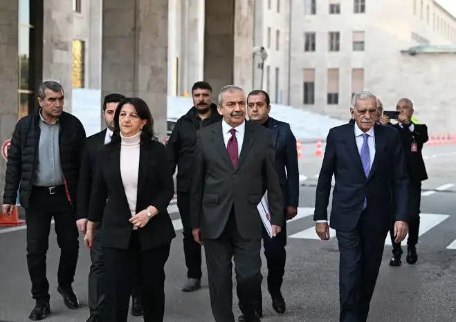 DEM’den, Yılmaz Tunç’a ‘İmralı görüşmesi’ yanıtı