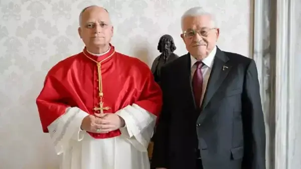 Papa, Filistin Devlet Başkanı ile görüştü