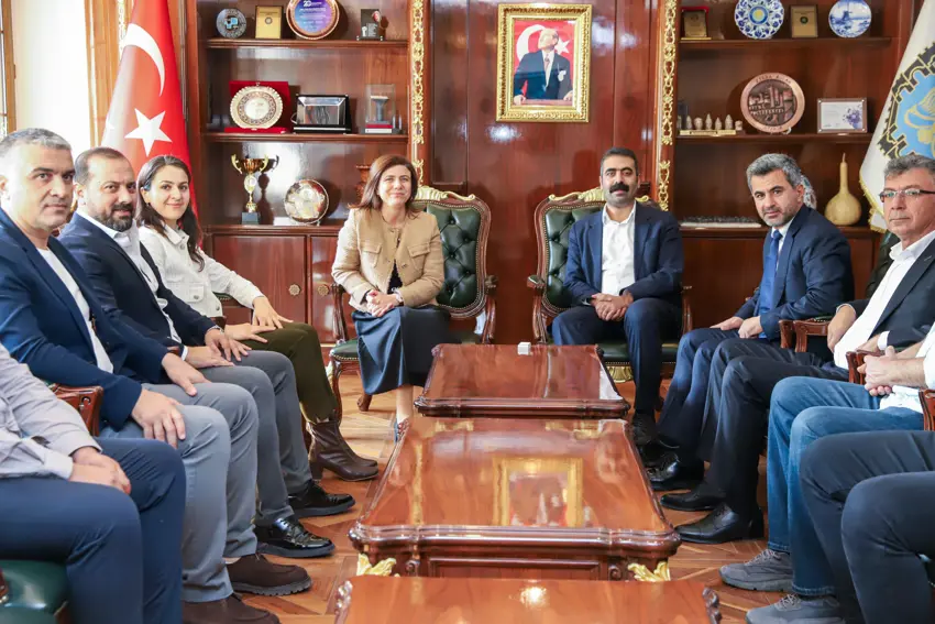 Amedsporê serdana Saredariya Bajarê Mezin a Dîyarbekirê kir