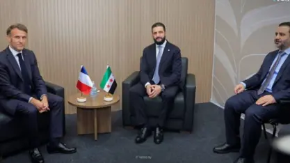 Macron, Şara ile bir araya geldi