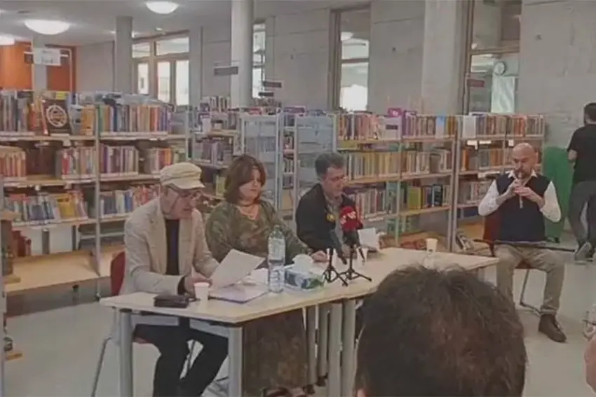 Zimanê Kurdî li Pirtûkxaneya Navneteweyî ya Essena Almanyayê bi fermî cih girt