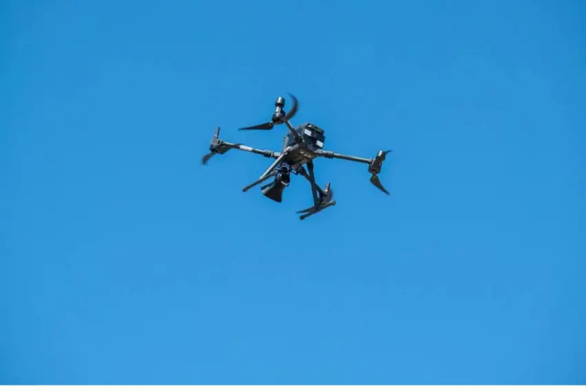 هێزەکانی بەرگری ئاسمانی ڕووسیا هێرشی فڕۆکەی بێفڕۆکەوانیان بۆ سەر دامەزراوە ژێرخانی ووزە لە ناوچەی ڤۆڵگۆگراد بەرپەرچ دایەوە