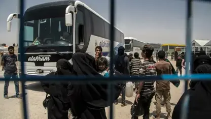 240 malbatên iraqî ji Kampa Holê derketin