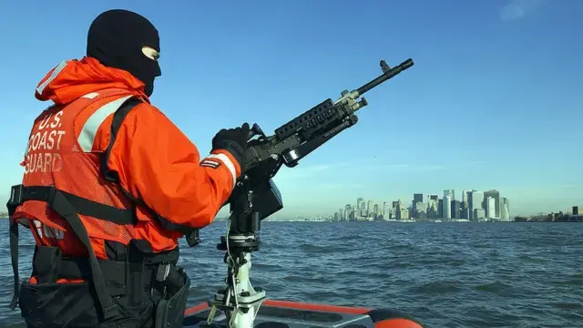 Çapemeniya DYAyê ragihand ku li peravên Venezuelayê dest daniye ser tankêra petrolê