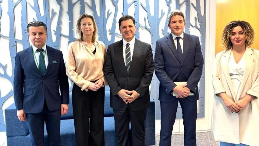 Nûnerên Kurdistanê roporeke berfireh pêskesî nûnerên Ewropayê kirin