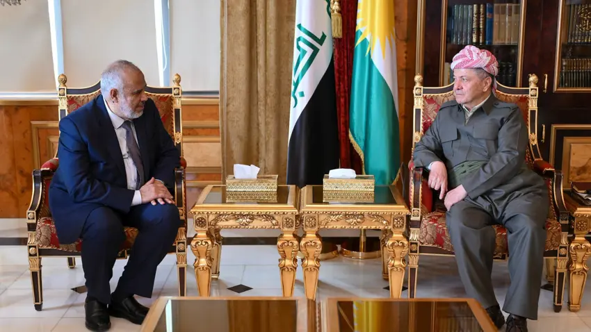 Serok Barzanî pêswazî li Îsmaîl Ezawî kir