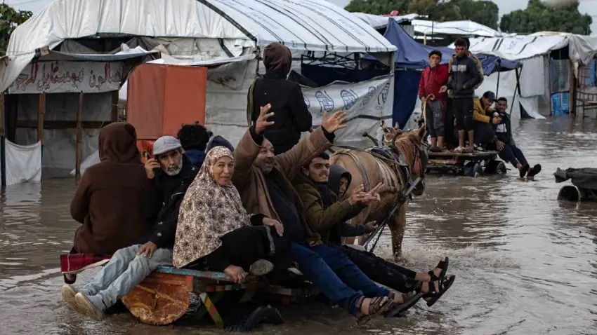 Li Xezzayê ji ber firtûnê 12 kes mirin û 27 hezar kon zerarê dîn