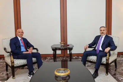 Hakan Fîdan û Tom Barrack li Enqereyê civiyan