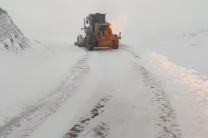Rêya 15 gundên Berwariya bajarê Sêrtê ji berfê hatin girtin