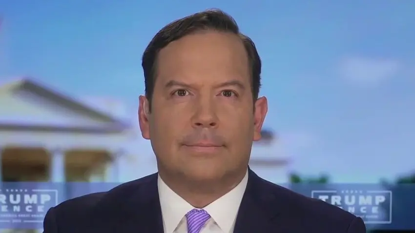 ڕاوێژکاری پێشووی ترامپ : کاتی ئەوە هاتووە ڤۆلۆدێمیر زێلێنسکی و ئەندری یەرماک دادگایی بکرێن