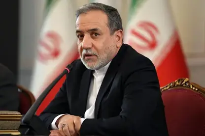 Araqçî: Tesîsên me zirar dîtin, lê em dev ji bernameya nukleerî bernadin