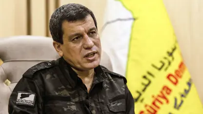 Mezlûm Ebdî: Me li ser yekkirina hêzên leşkerî bi Şamê re li hev kir