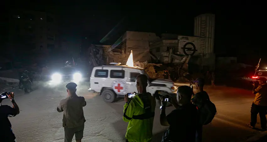 Hamasê cesedekî din yê dîlê Îsraîlê teslîm kir