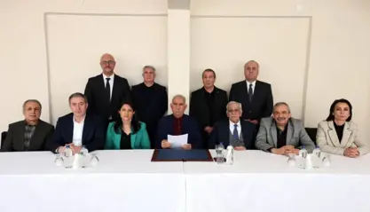 ئۆجەلان داوا لە تورکیا دەکات ئاسانکاری بکات بۆ ڕێککەوتنی نێوان دیمەشق و باکووری سووریا