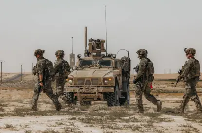 CENTCOM: Li Sûriyeyê nêzî 25 endamên DAIŞê hatin girtin û kuştin