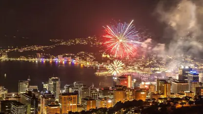 Dünya yeni yılı karşılıyor