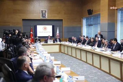 Pakêta Dadwerî ya 11emîn | 15 xalên yekem hatin pejirandin