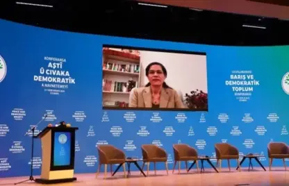 Îlham Ehmed li Konferansa Stenbolê: Em dixwazin bi Tirkiyeyê re di diyalogê de bin