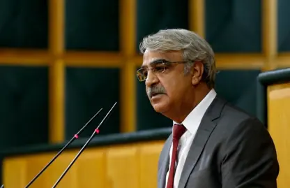 Mithat Sancar: Tüm tartışmalara rağmen süreç ilerliyor 