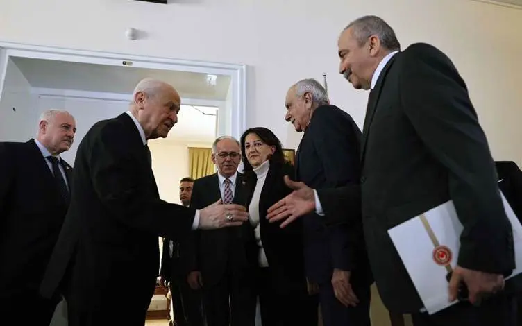 Bahçeli'nin İmralı heyetine talebi ortaya çıktı: Ay sonuna kadar...