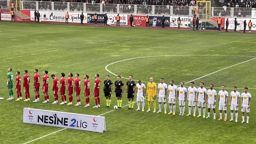 /haberresimleri/2025323/lideri-evinde-deviren-batman-petrolspor-sampiyonluga-kosuyorheadLine.webp