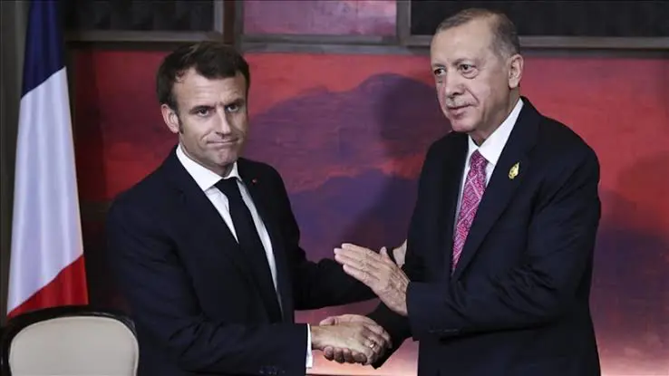 Erdoğan, Macron ile telefonda görüştü