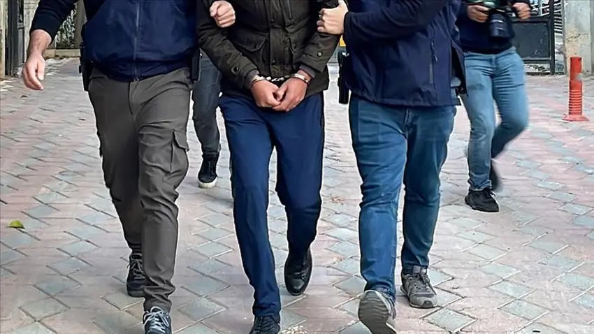 Di operasyona ser cemaeta Fethullah Gülen de 20 zîndanî