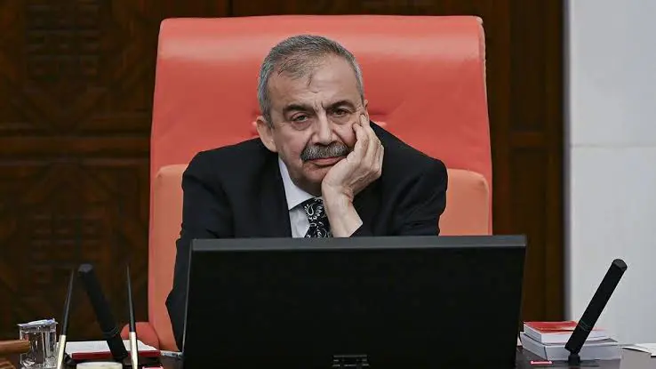 DEM Parti Sözcüsü: Sırrı Süreyya Önder'in durumu stabil