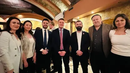 İngiltere Sağlık Bakanı Rojavalı doktorları kabul etti
