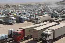 کارەساتێک پشت سنووری پەروێزخان: ٣٠٠ بارهەڵگری تەماتە چاوەڕێی لەناوچوونن!