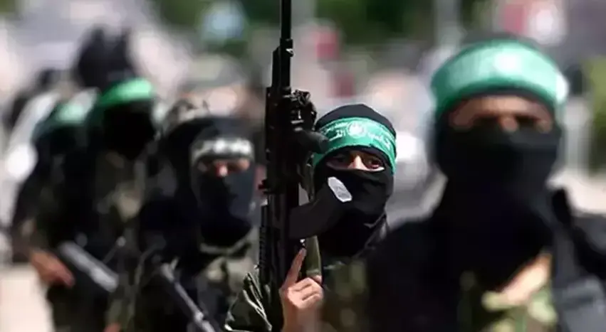 Hamasê hemwelatiyê DYAyê teslîmî heyeta Xaça Sor kir